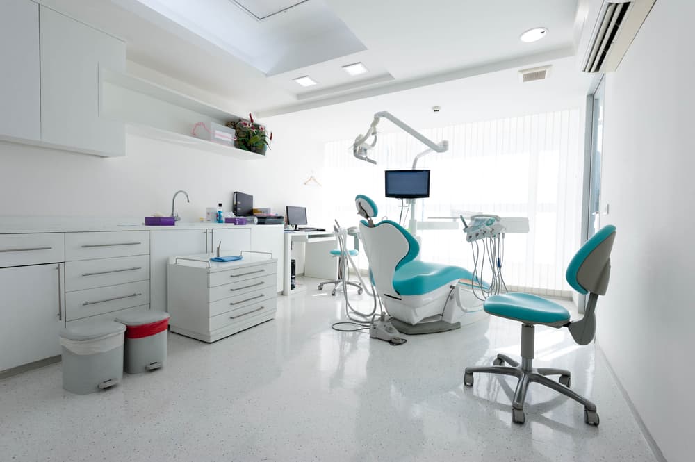 Selling a modern dental cabinet can be appealing to dental professionals looking to upgrade their office or start a new practice.